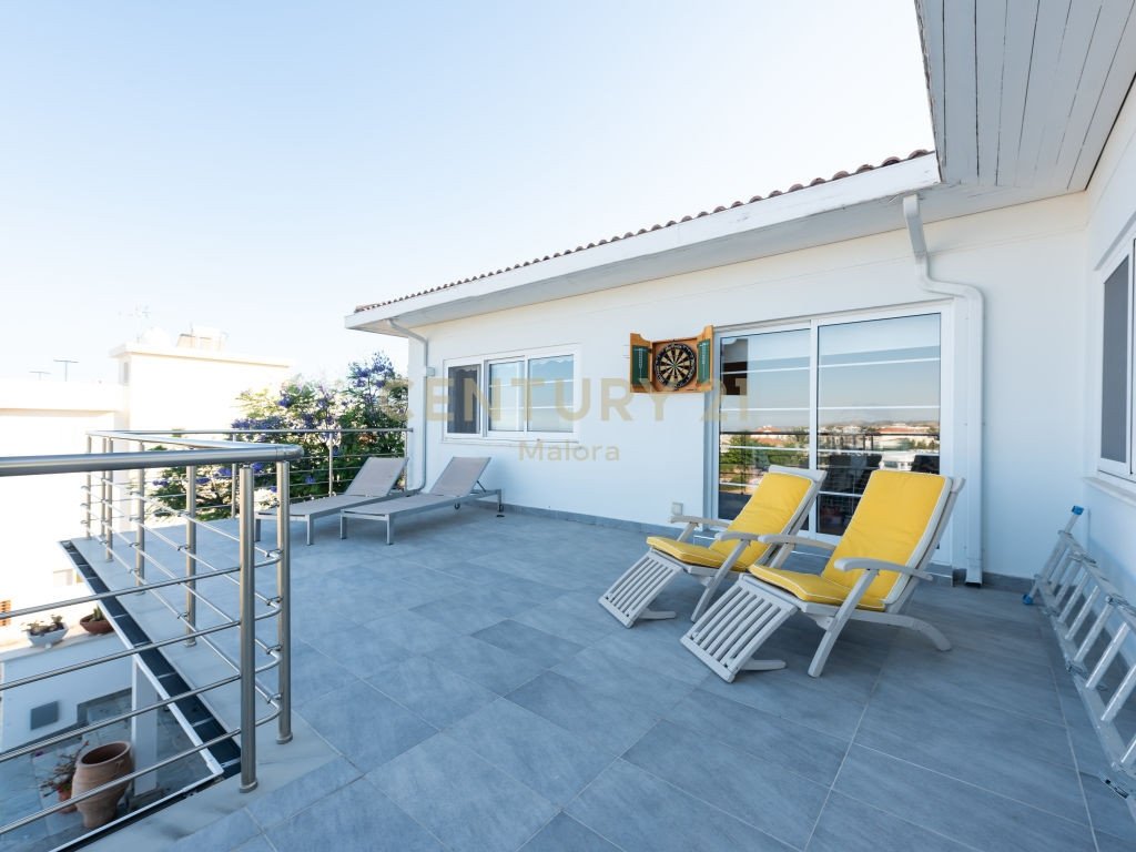 4 bedrooms Villa in Mesa Geitonia, Cyprus No. 460