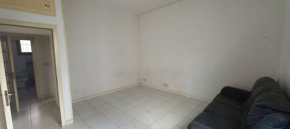 4-Zimmer Wohnung in Bologna, Italy, Nr. 35697 30