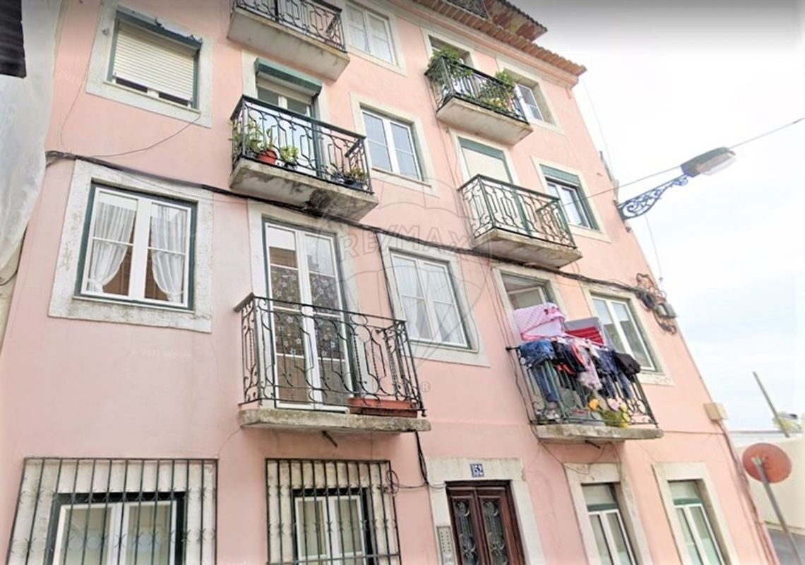 2 bedrooms Apartment in Lisbon, Portugal No. 78781