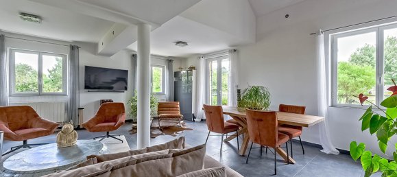 3 bedrooms House in Frepillon, France No. 320615 4