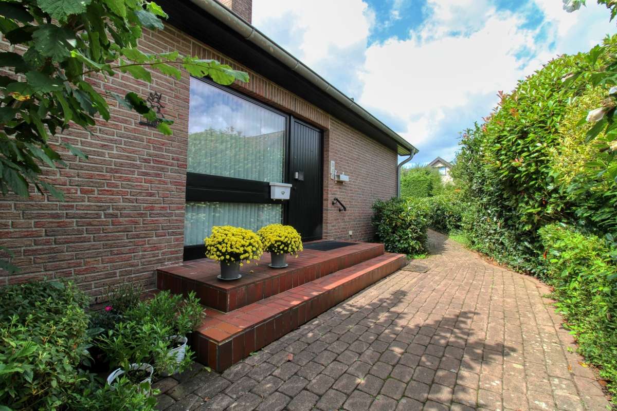 8-Zimmer Haus in Minden-Lübbecke, Germany, Nr. 266161