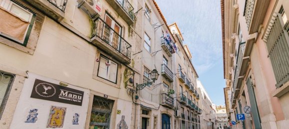 70m² Commercial property in Lisbon, Portugal No. 91659 5