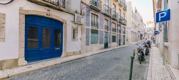 70m² Commercial property in Lisbon, Portugal No. 91659 12