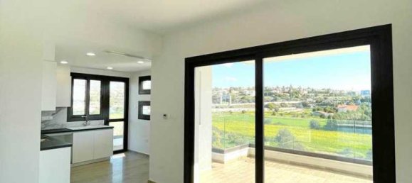 2 bedrooms Apartment in Germasogeia, Cyprus No. 12065 7