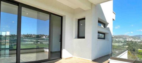 2 bedrooms Apartment in Germasogeia, Cyprus No. 12065 8