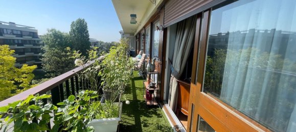 4 bedrooms Apartment in Yvelines, France No. 149864 3