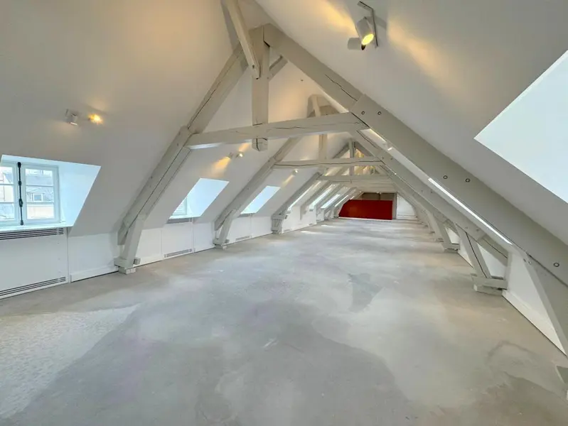  مكتب في Versailles, France 208متر مربع رقم 302358