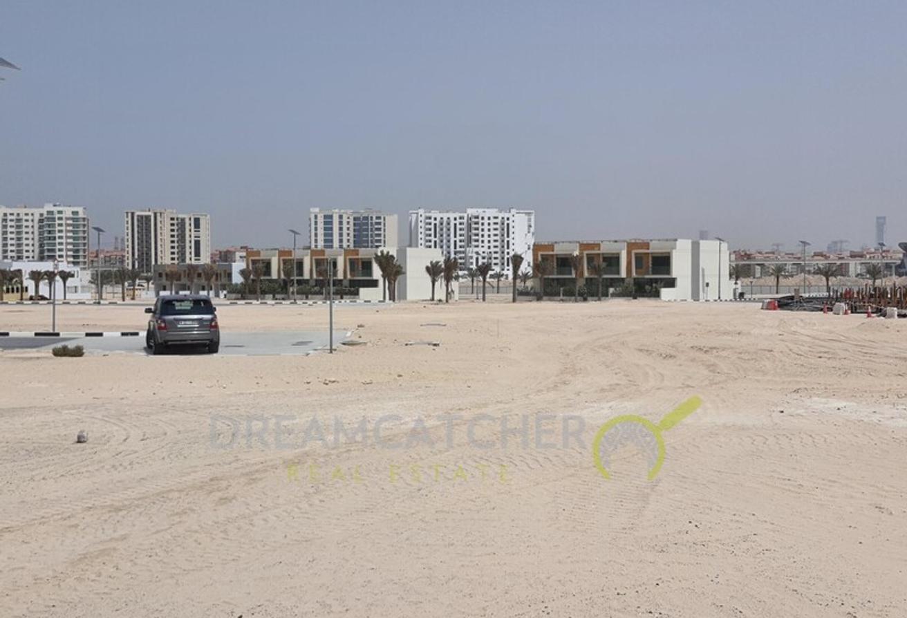 614.73m² Land in Discovery Gardens, UAE No. 222