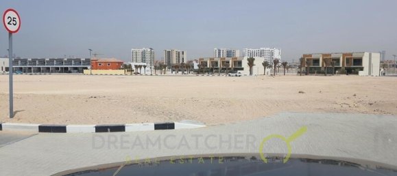 614.73m² Land in Discovery Gardens, UAE No. 222 3