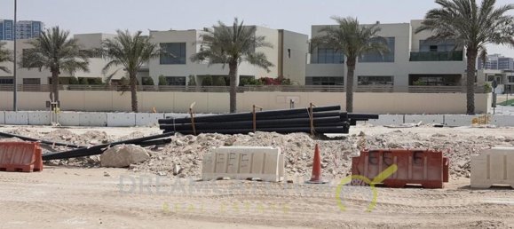 614.73m² Land in Discovery Gardens, UAE No. 222 5