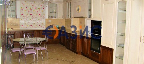 4 bedrooms House in Sliven, Bulgaria No. 1024 11