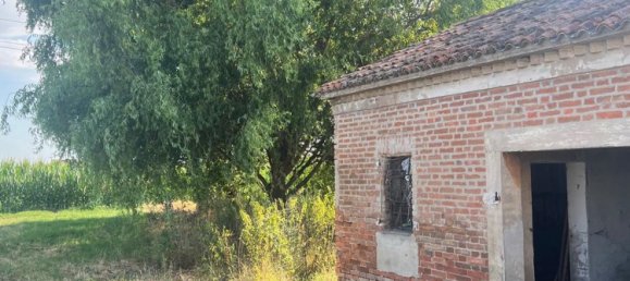 10غرفة منزل في Quistello, Italy رقم 278757 37