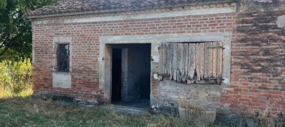 10غرفة منزل في Quistello, Italy رقم 278757 35