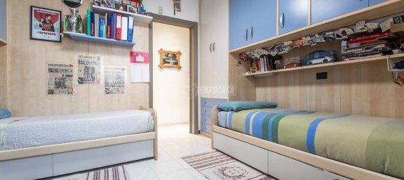 3غرفة شقة في Rescaldina, Italy رقم 3100 21