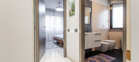 3غرفة شقة في Rescaldina, Italy رقم 3100 11