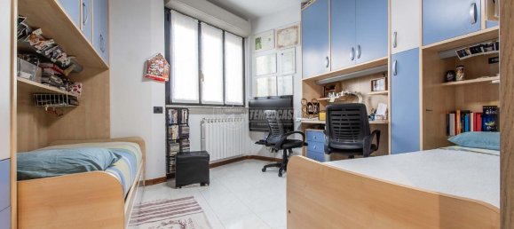 3غرفة شقة في Rescaldina, Italy رقم 3100 22