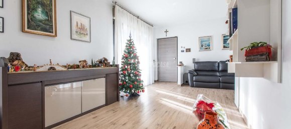 3غرفة شقة في Rescaldina, Italy رقم 3100 5