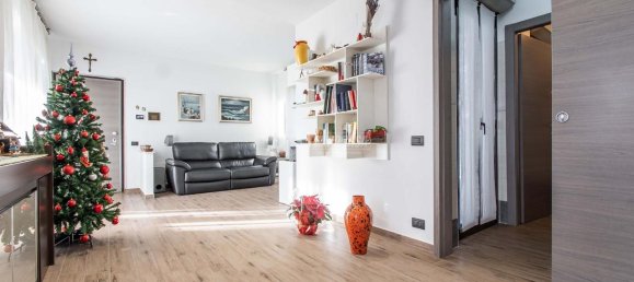 3غرفة شقة في Rescaldina, Italy رقم 3100 4