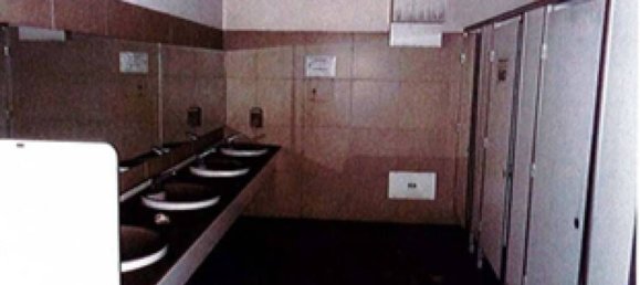 5050m² Warehouse in Spoltore, Italy No. 307170 3