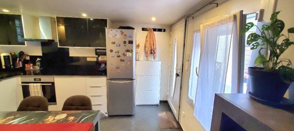 2 bedrooms House in Villeneuve-le-Roi, France No. 331838 9