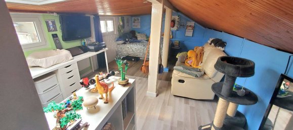 2 bedrooms House in Villeneuve-le-Roi, France No. 331838 16