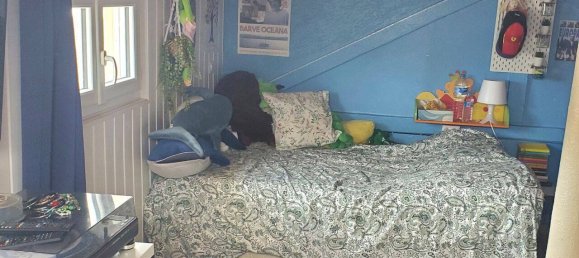 2 bedrooms House in Villeneuve-le-Roi, France No. 331838 18