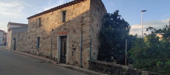 6 rooms House in Villaurbana, Italy No. 253268 2