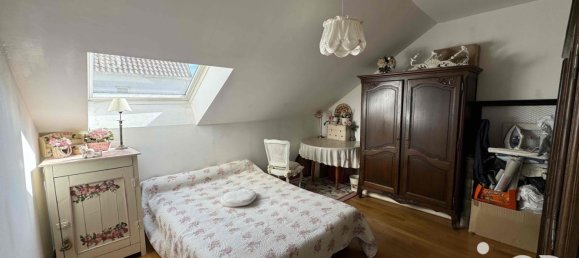 4 bedrooms House in Saint-Herblain, France No. 99129 8