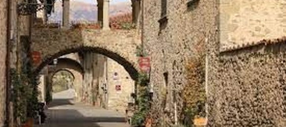 12 rooms House in Villafranca in Lunigiana, Italy No. 205703 18