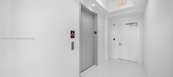 1 dormitorio propiedad comercial en venta en Miami, Miami-Dade, Florida, USA № 615885 26