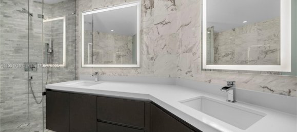 1 dormitorio propiedad comercial en venta en Miami, Miami-Dade, Florida, USA № 615885 24