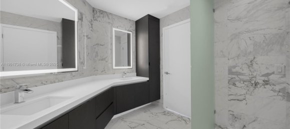 1 dormitorio propiedad comercial en venta en Miami, Miami-Dade, Florida, USA № 615885 23