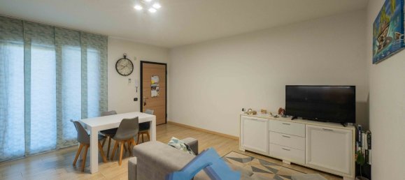 2 rooms Apartment in Carobbio degli Angeli, Italy No. 223461 33