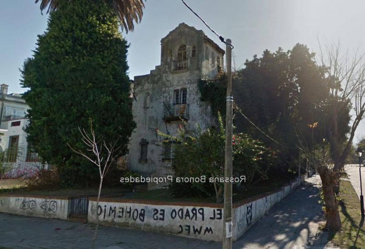 4 bedrooms House in Montevideo, Uruguay No. 217