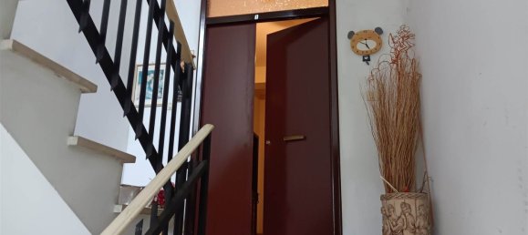 13 rooms Apartment in Macerata, Italy No. 157302 4