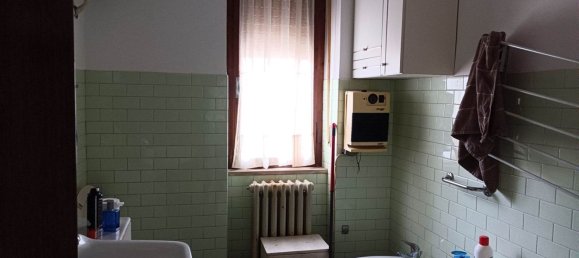 13 rooms Apartment in Macerata, Italy No. 157302 7