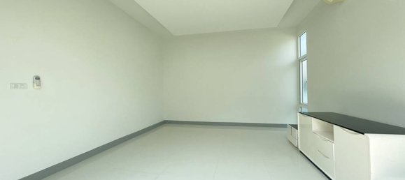 Villa de 3 dormitorios en Hua Hin, Thailand No. 24787 4