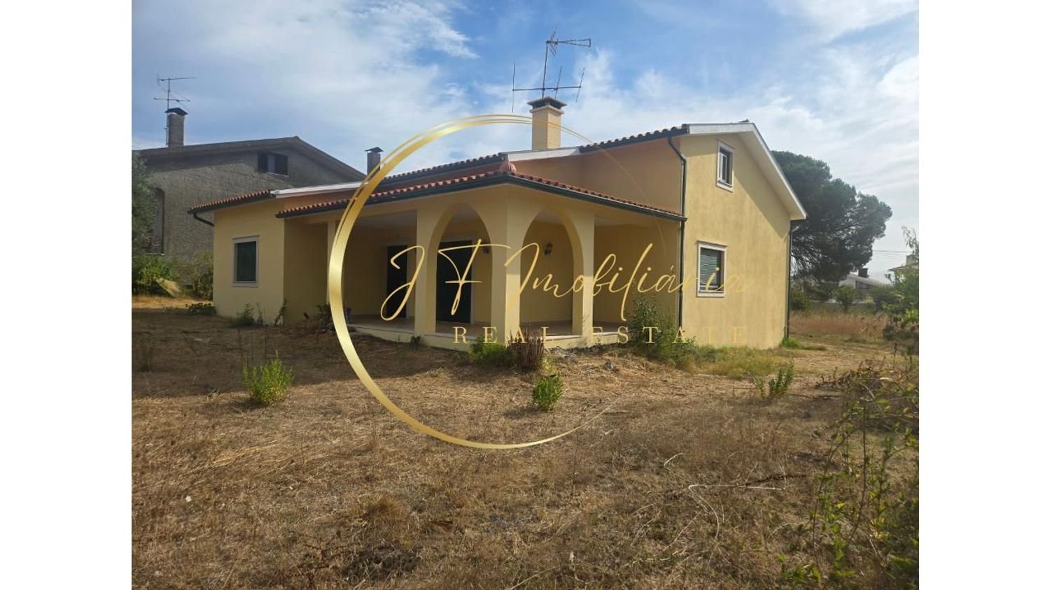 3 bedrooms House in Casal Comba, Portugal No. 298903