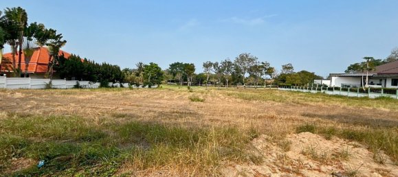  Commercial property in Hua Hin, Thailand No. 18961 5