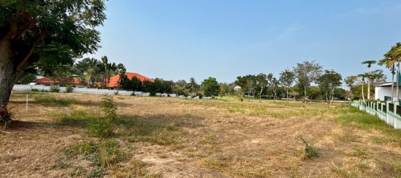  Commercial property in Hua Hin, Thailand No. 18961 3