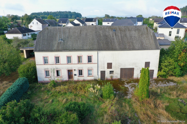 9 rooms House in Trier-Saarburg, Germany No. 353451