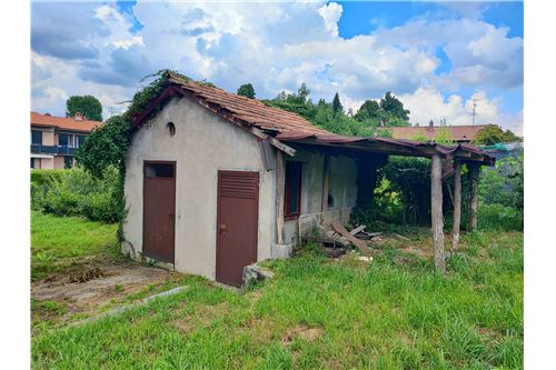 3 bedrooms Villa in Travedona-Monate, Italy No. 279216