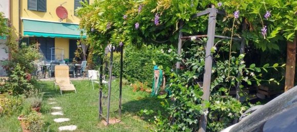 8 rooms House in Capannori, Italy No. 41502 9