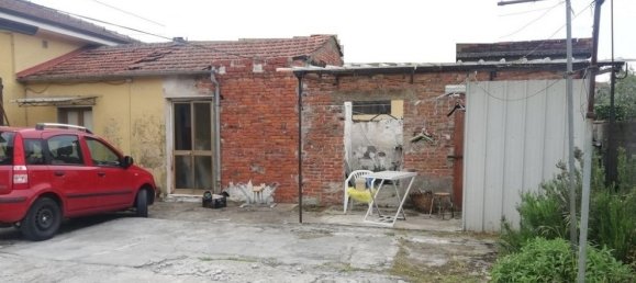 4 bedrooms House in Carrara, Italy No. 45778 31