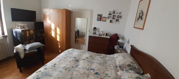 4 bedrooms House in Carrara, Italy No. 45778 11