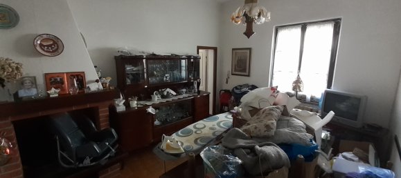 4 bedrooms House in Carrara, Italy No. 45778 20