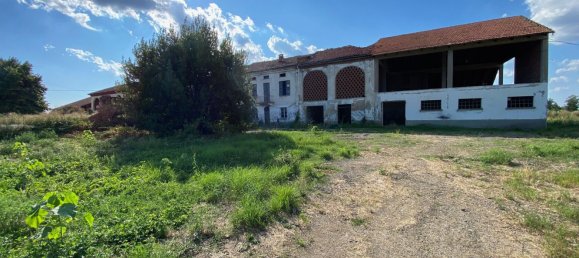 4 rooms House in Frascaro, Italy No. 286624 3