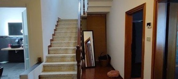 Casa de 4 habitaciónes en Bondeno, Italy No. 91239 5