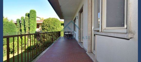 8 chambres Villa à Buguggiate, Italy No. 361238 17