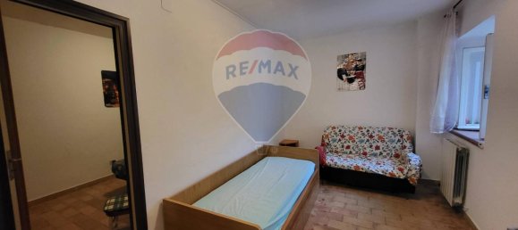 4 rooms House in Cupramontana, Italy No. 7073 4